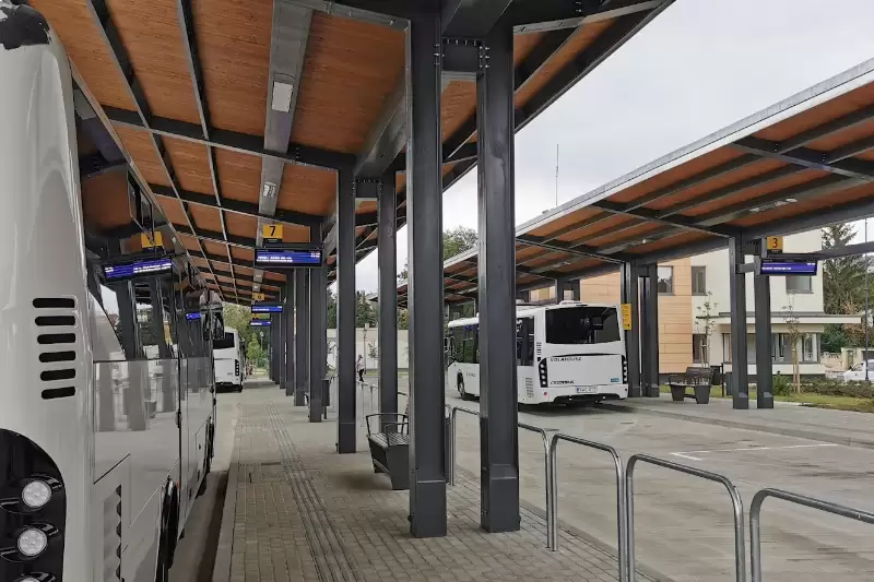 Ünnepi buszmenetrend