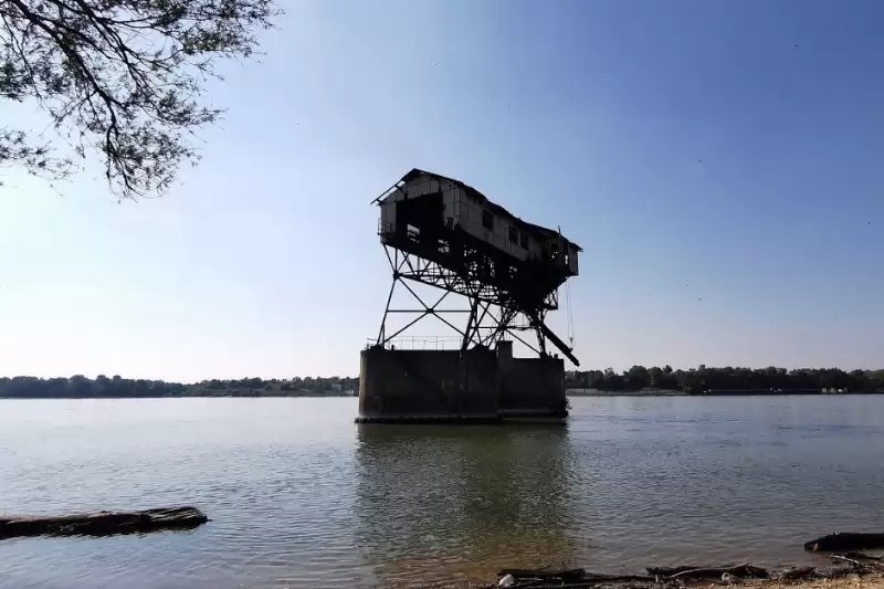 Ma reggeltől újra üzemel az esztergomi teherkomp