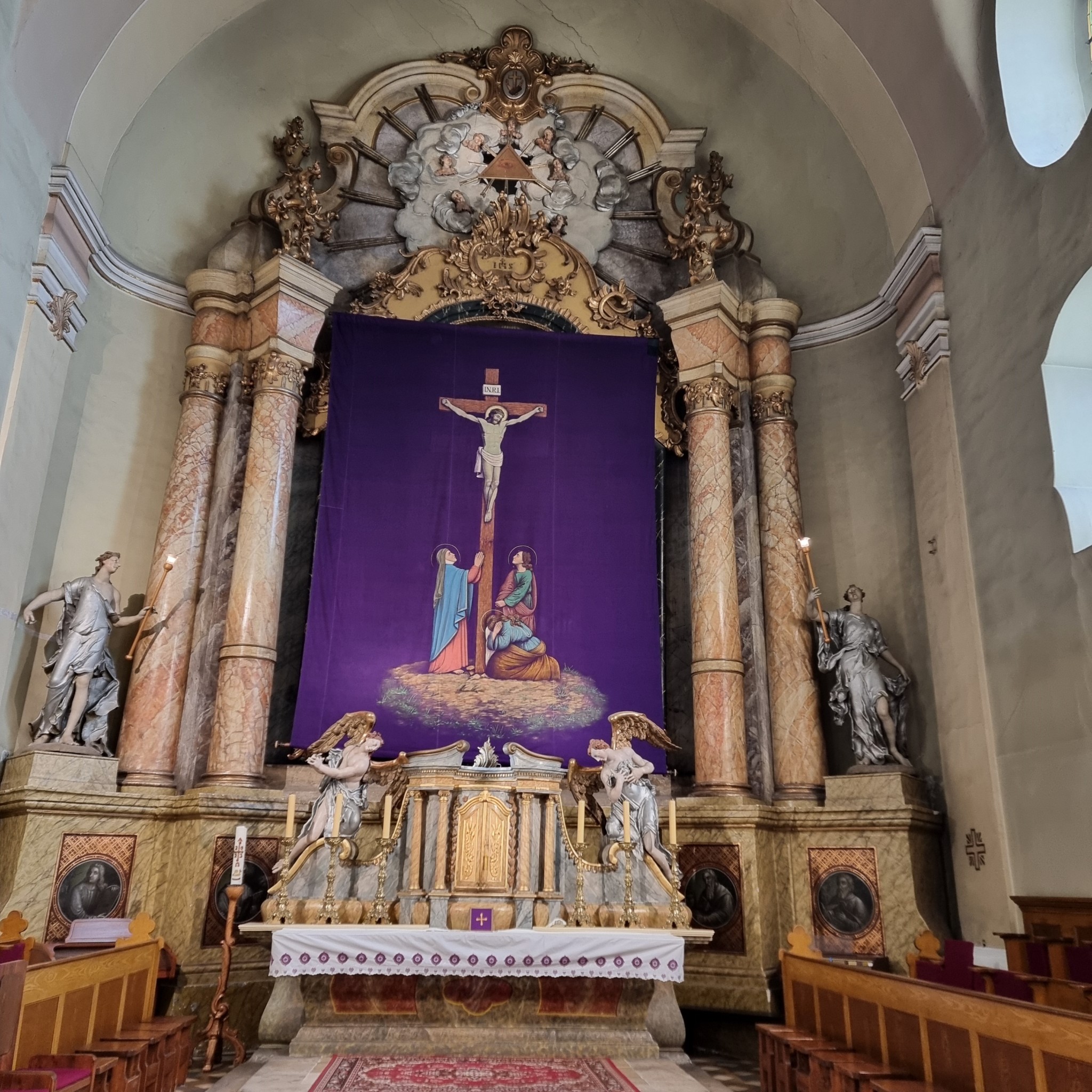 A kereszthalál titkáról mesél